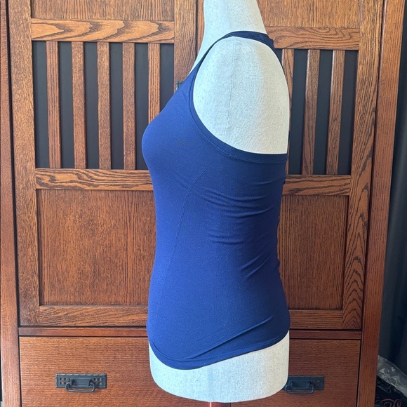 Fabletics navy blue racerback tank top - Picture 2 of 5